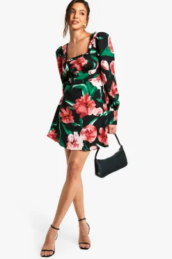 Mini robe corset florale style laitière