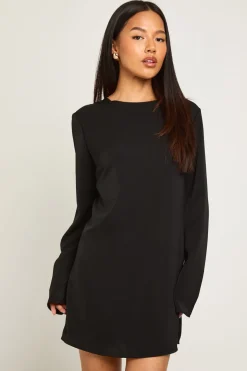 Mini robe à dos ouvert avec détail de petit nœud