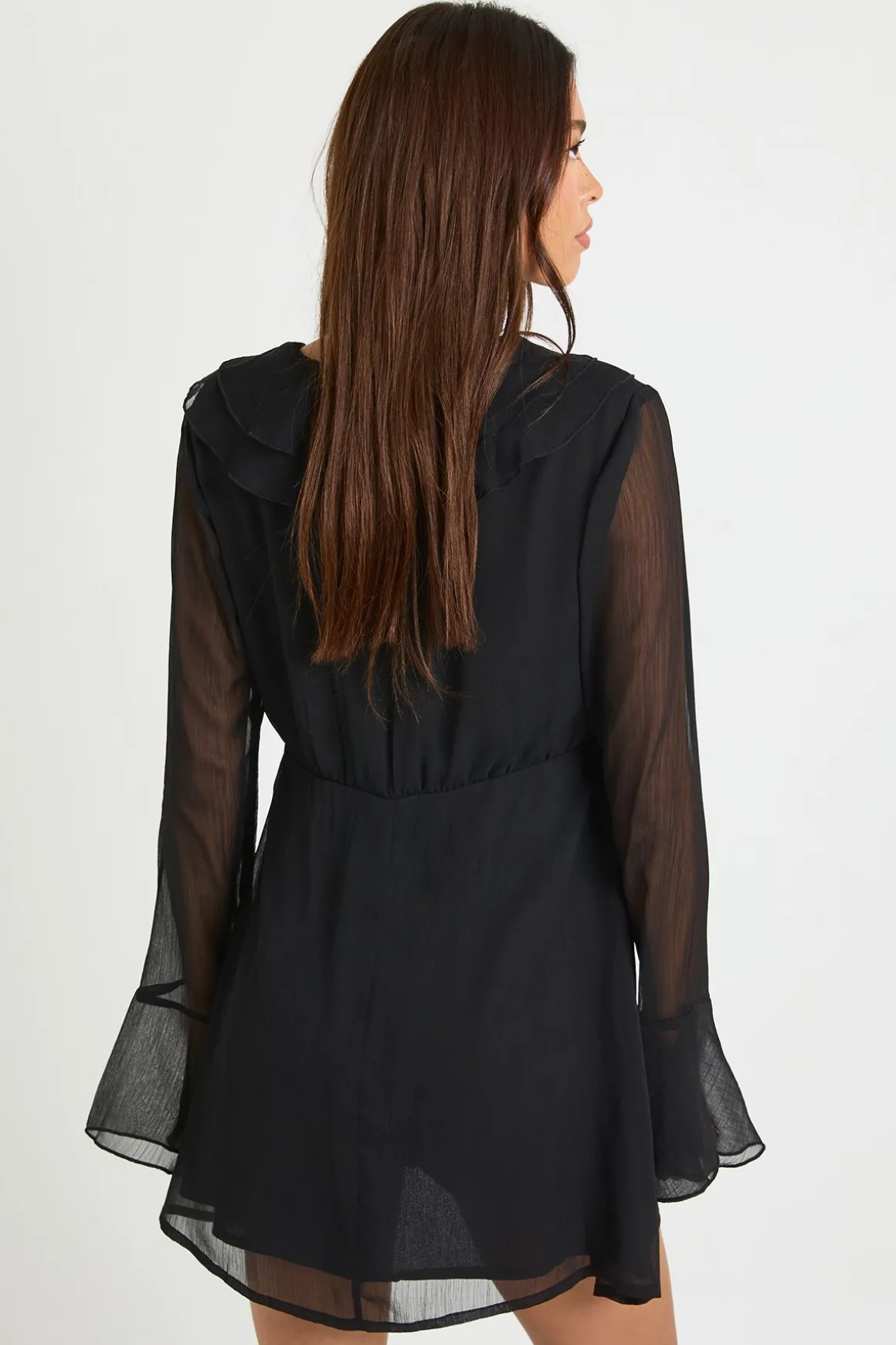 Mini robe en chiffon à taille froncée