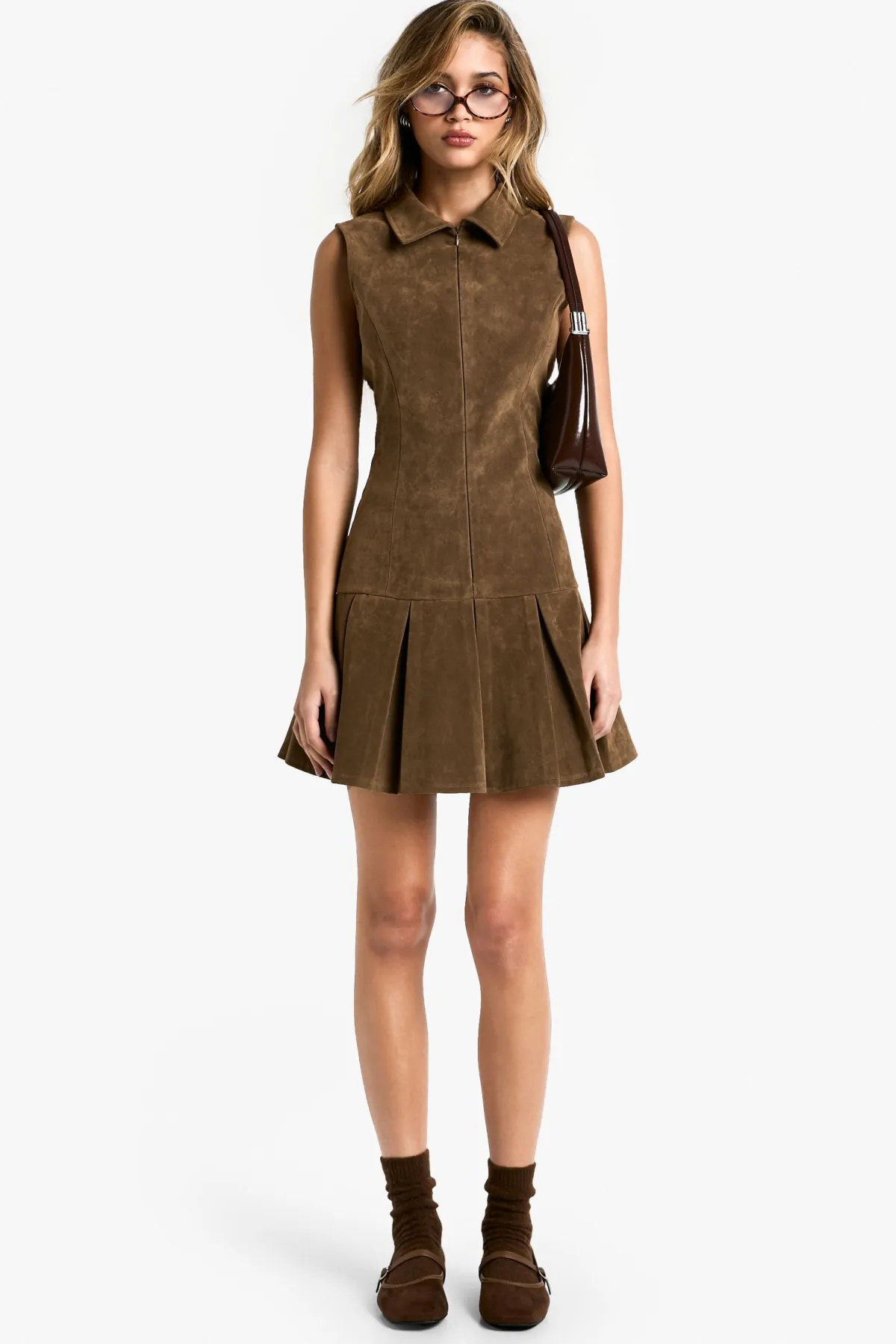 boohoo Mini robe en daim à jupe tennis<Femme Looks Preppy|Robes