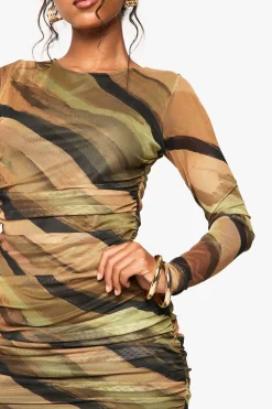 Mini-robe en maille abstraite froncée
