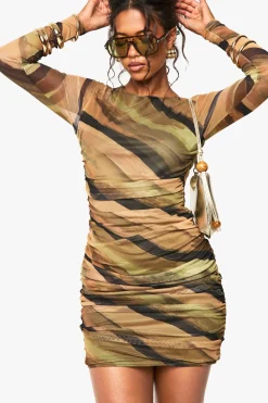 Mini-robe en maille abstraite froncée