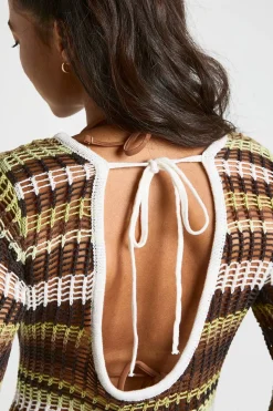 Mini Robe En Maille Rayée Au Crochet Avec Manches Évasées De Plage