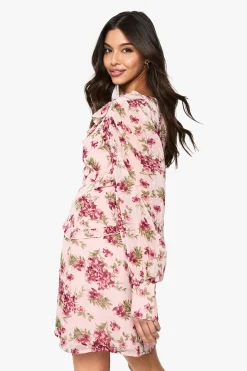boohoo Mini Robe En Mousseline À Volants Et Motif Floral<Femme Robes Patineuses|Robes À Manches Longues