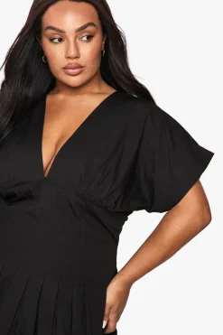 boohoo Mini robe en popeline Plus à panneaux et ourlet effet bulle<Femme Robes Patineuses|Robes