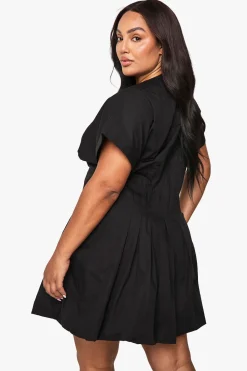 boohoo Mini robe en popeline Plus à panneaux et ourlet effet bulle<Femme Robes Patineuses|Robes