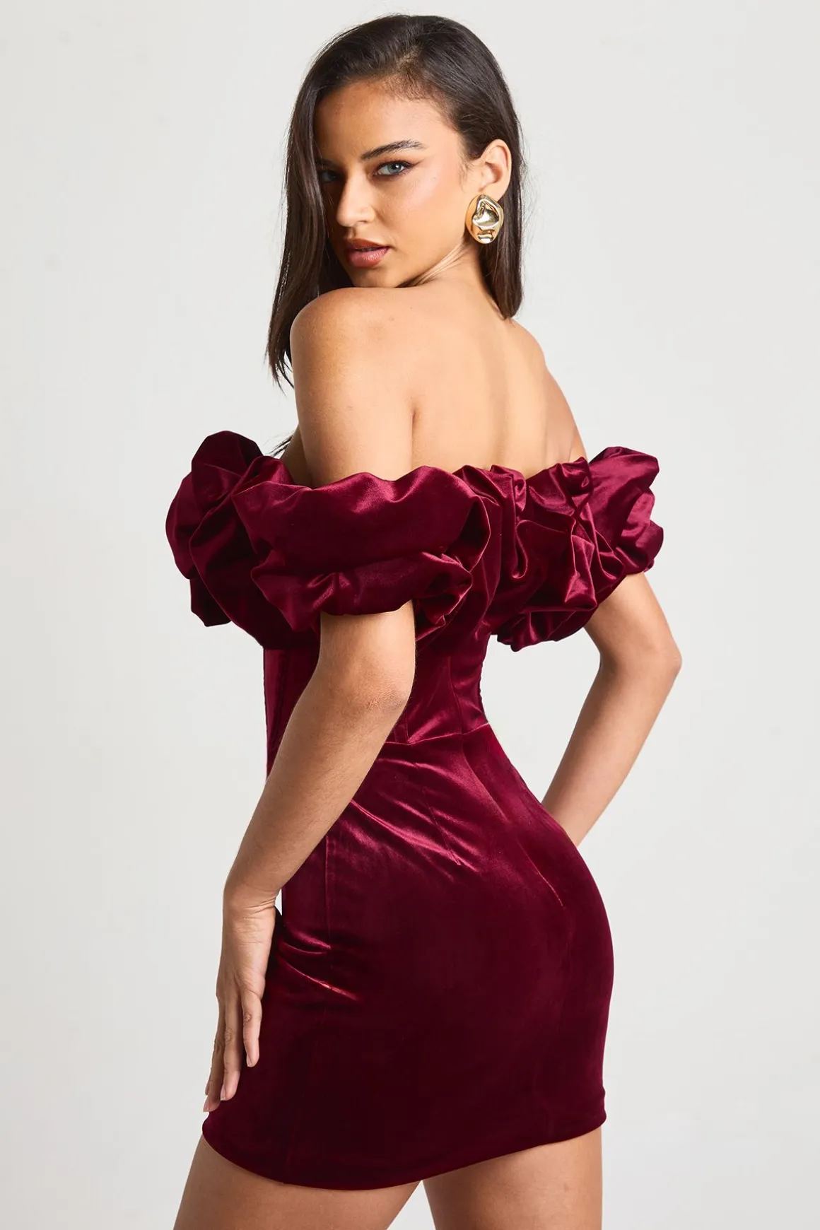 Mini robe en velours à volants extrêmes