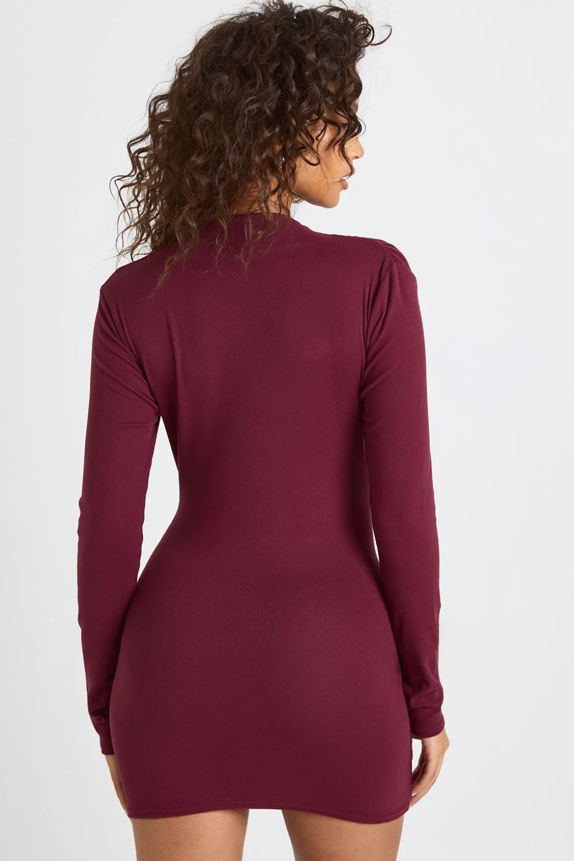 Mini robe froncée à manches longues super douce