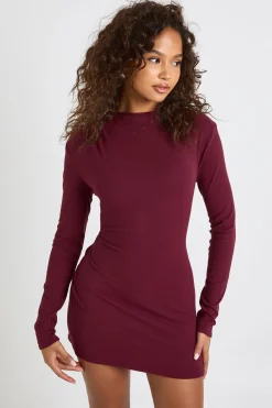 Mini robe froncée à manches longues super douce