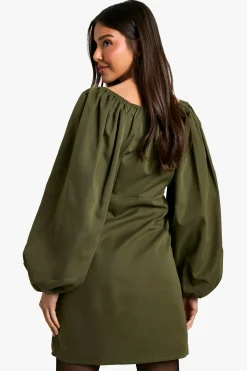 boohoo Mini robe à manches longues et manches bouffantes<Femme Robes À Manches Longues|Robes
