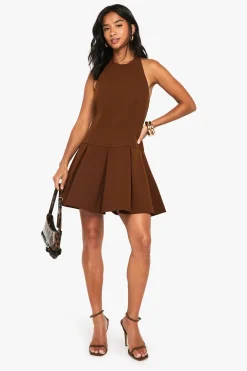 Mini robe plissée à encolure haute, taillée pour les petites tailles