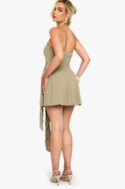 boohoo Mini robe portefeuille plissée aspect lin<Femme Robes Patineuses|Robes