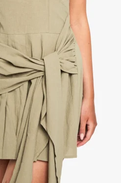 boohoo Mini robe portefeuille plissée aspect lin<Femme Robes Patineuses|Robes