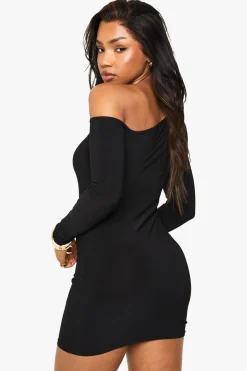 boohoo Mini robe slinky asymétrique ornée de détails en doré<Femme Robes À Manches Longues|Robes