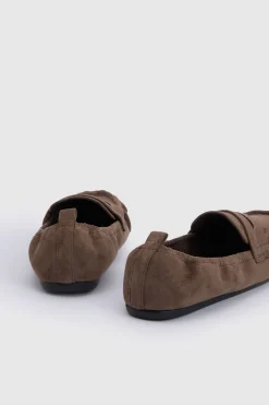 boohoo Mocassins Froncés En Synthétique< Chaussures De Bureau|Looks De Rentrée