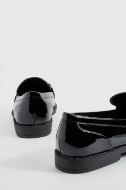 Mocassins Vernis À Chaîne Coupe Large