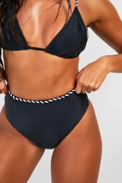 Monochrome Ensemble Bikini Haut Triangle à Détails de Corde & Bas Bikini Taille Haute