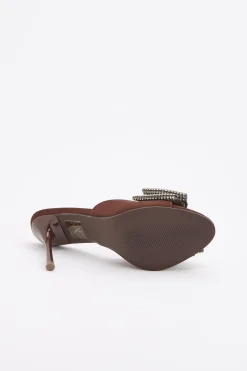 KarenMillen Mule À Bout Ouvert Avec Nœud En Satin Embelli< Chaussures À Talons|Satin Et Dentelle