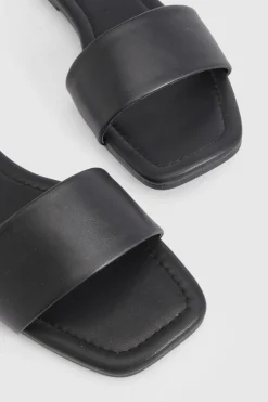 Mules Basiques À Bout Carré