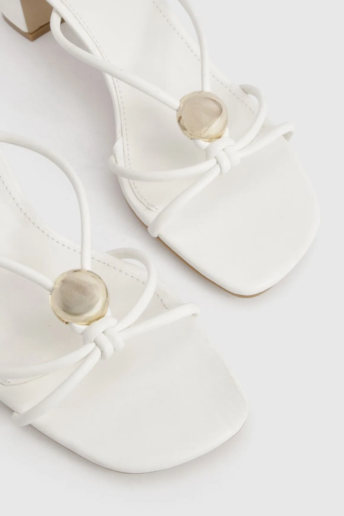 Mules À Brides Avec Détails Dorés