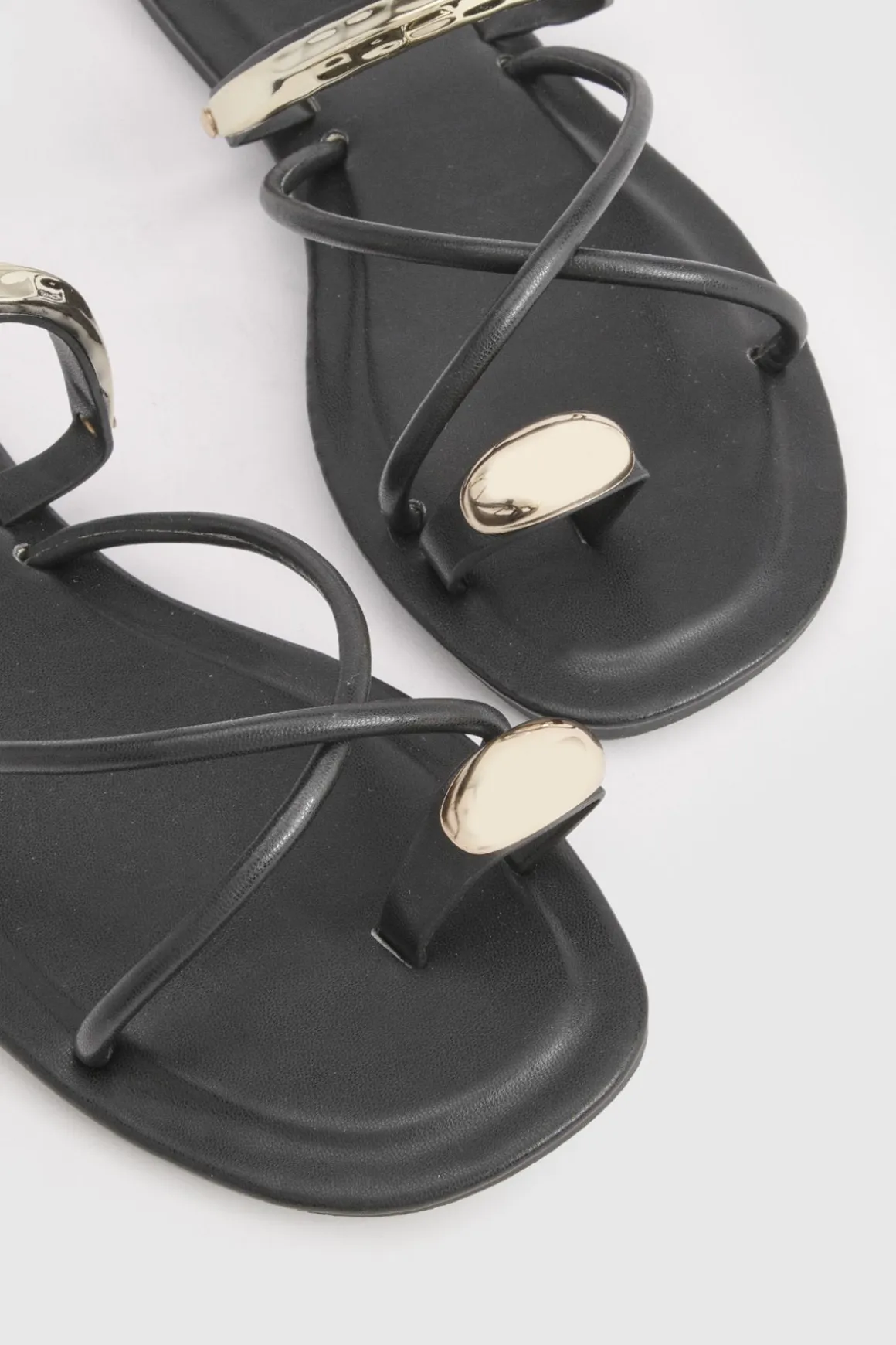 Mules À Brides Entrecroisées Avec Détail Hardwear