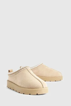 Mules confortables brodées