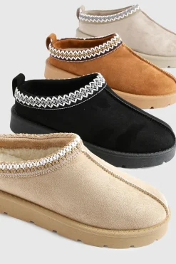 Mules confortables brodées