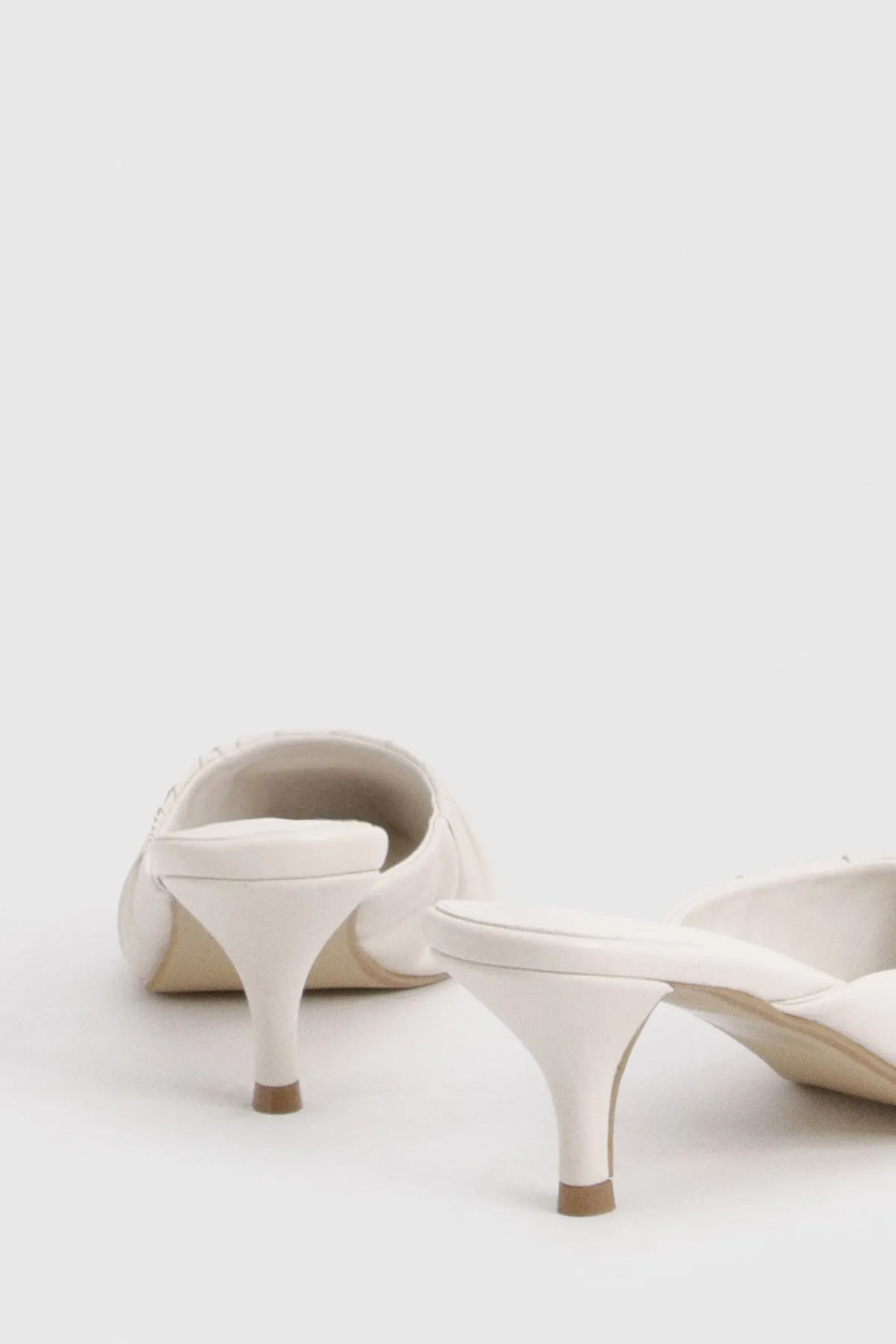 boohoo Mules Fermées À L'avant À Talon Mi-haut Avec Détail Froncé< Chaussures Festives|Chaussures À Talons