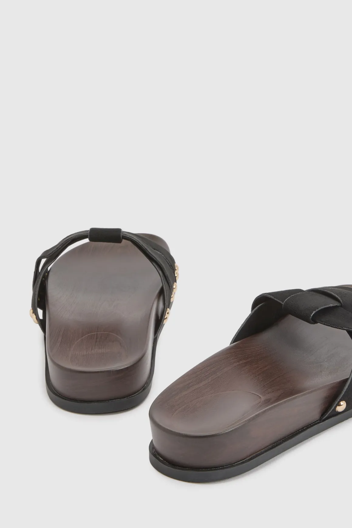 Mules À Semelle Anatomique En Synthétique Avec Détails Cloutés