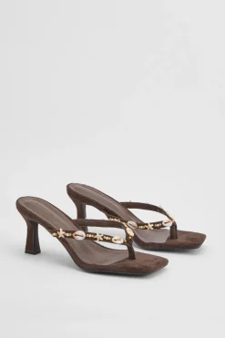 Mules À Talon Avec Détails Coquillages Et Bride Entre-doigts