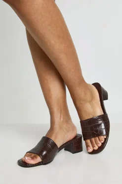 boohoo Mules À Talon Bloc Bas Effet Croco Coupe Large< Chaussures Festives|Chaussures À Talons