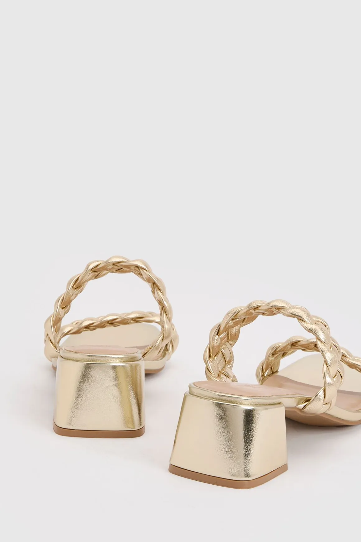 Mules À Talon Bloc Et Brides Tressées Coupe Large