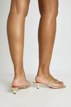 Mules À Talon Chaton Bout Carré Large Avec Bride Entre-orteils Effet Synthétique