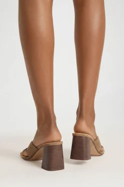 boohoo Mules À Talon Compensé Avec Bride Entre Les Orteils< Chaussures Festives|Chaussures À Talons