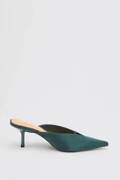 Mules À Talon En Satin Bout Fermé
