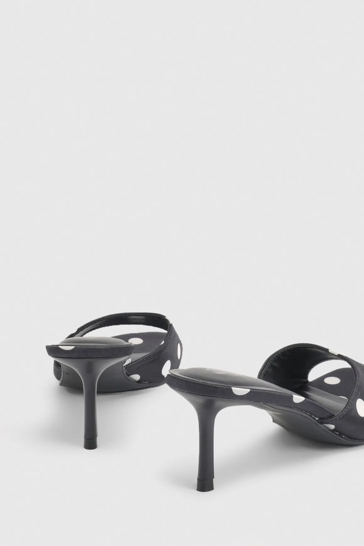 Mules À Talons Aiguilles Bas À Pois