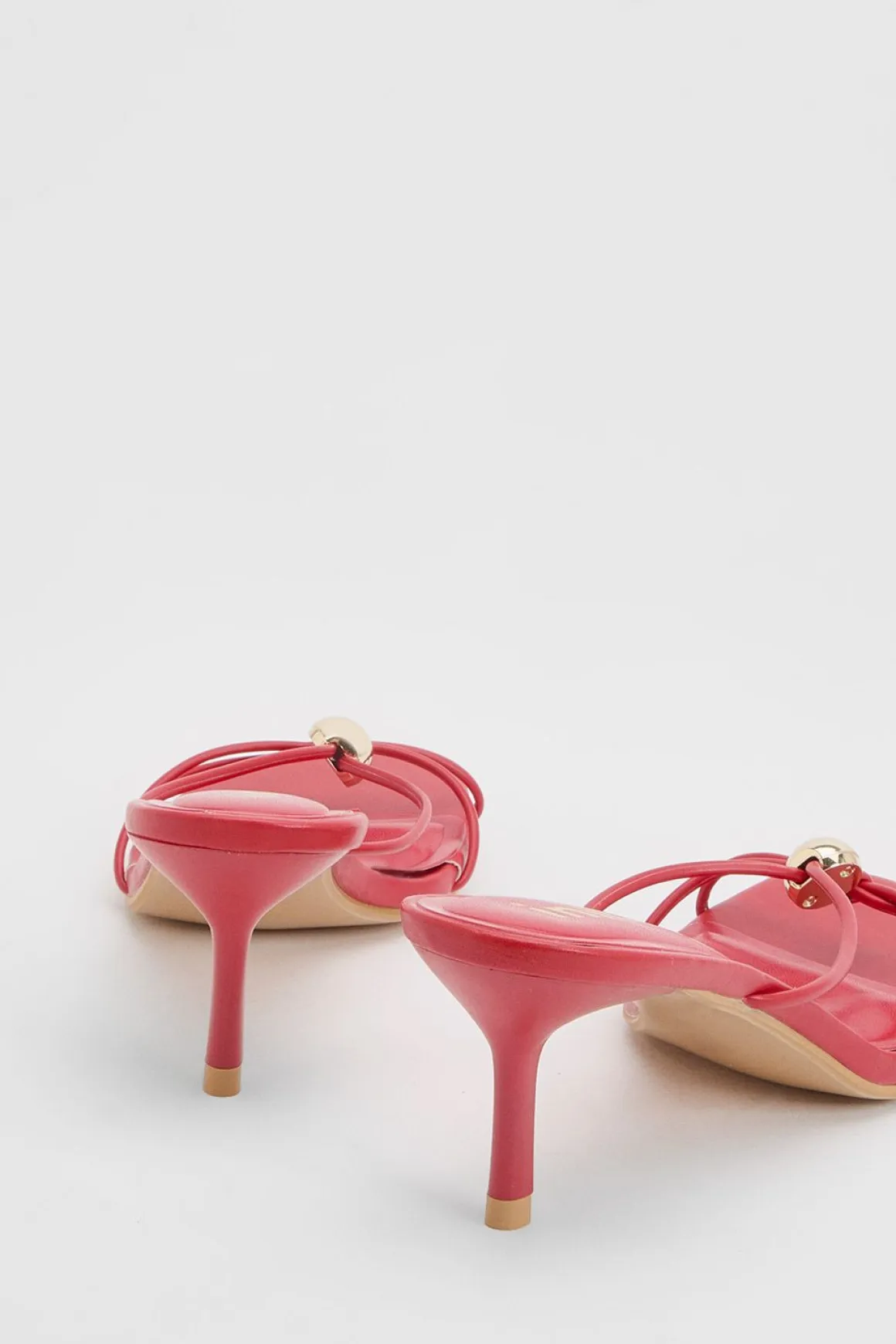 Mules À Talons Avec Brides Et Détail Métallique