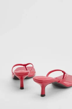 Mules À Talons Avec Détail Nœud Et Bride Entre-orteils