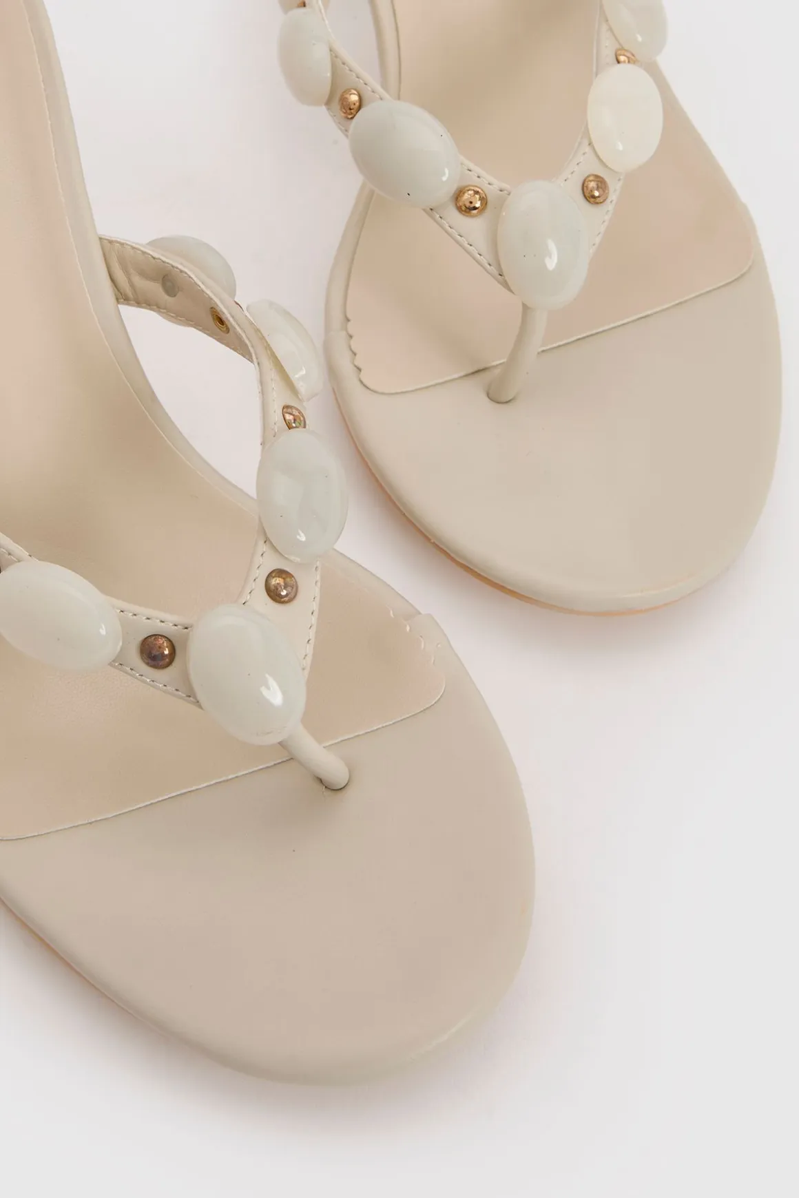 Mules À Talons Avec Détails De Perles Coupe Large