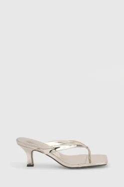 Mules À Talons Bout Carré Avec Bride Entre-orteils