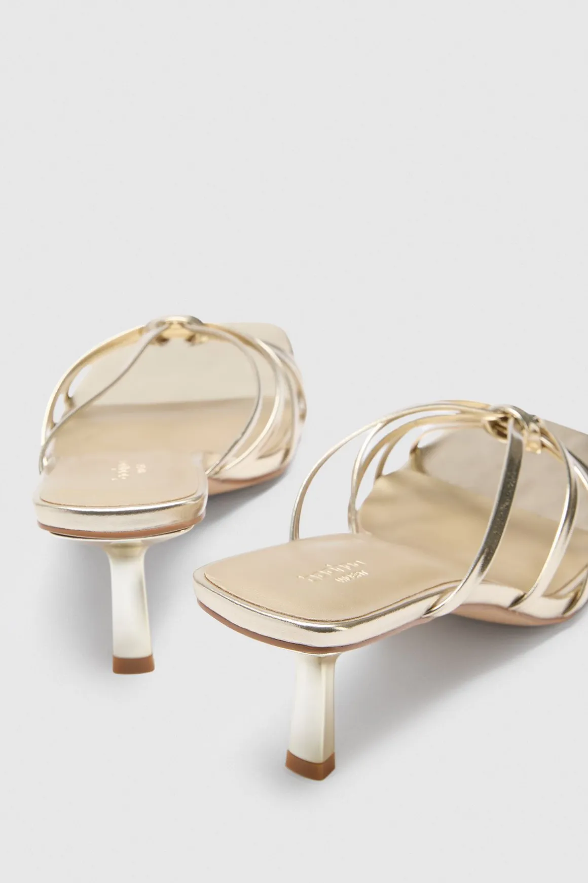 Mules À Talons À Brides Avec Détail Nœud Coupe Large
