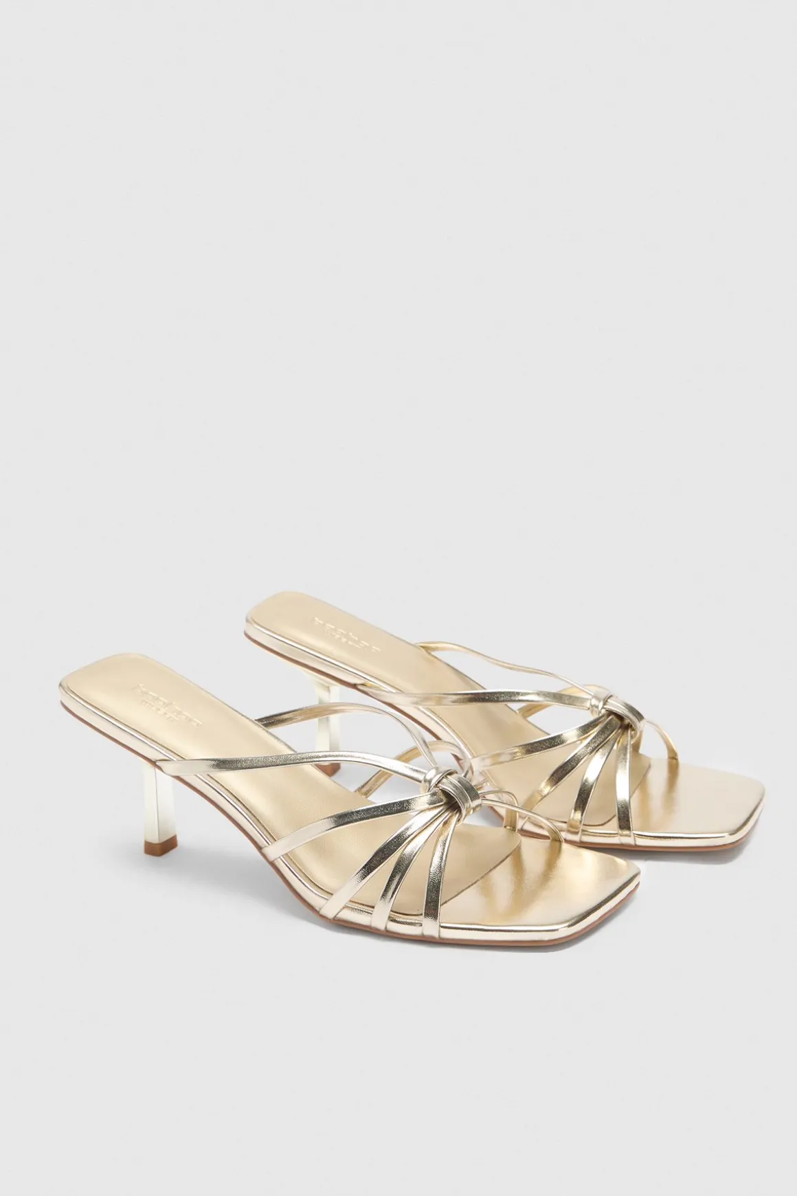 Mules À Talons À Brides Avec Détail Nœud Coupe Large