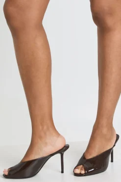 boohoo Mules À Talons Et Bout Ouvert En Vernis< Chaussures À Talons|Mules
