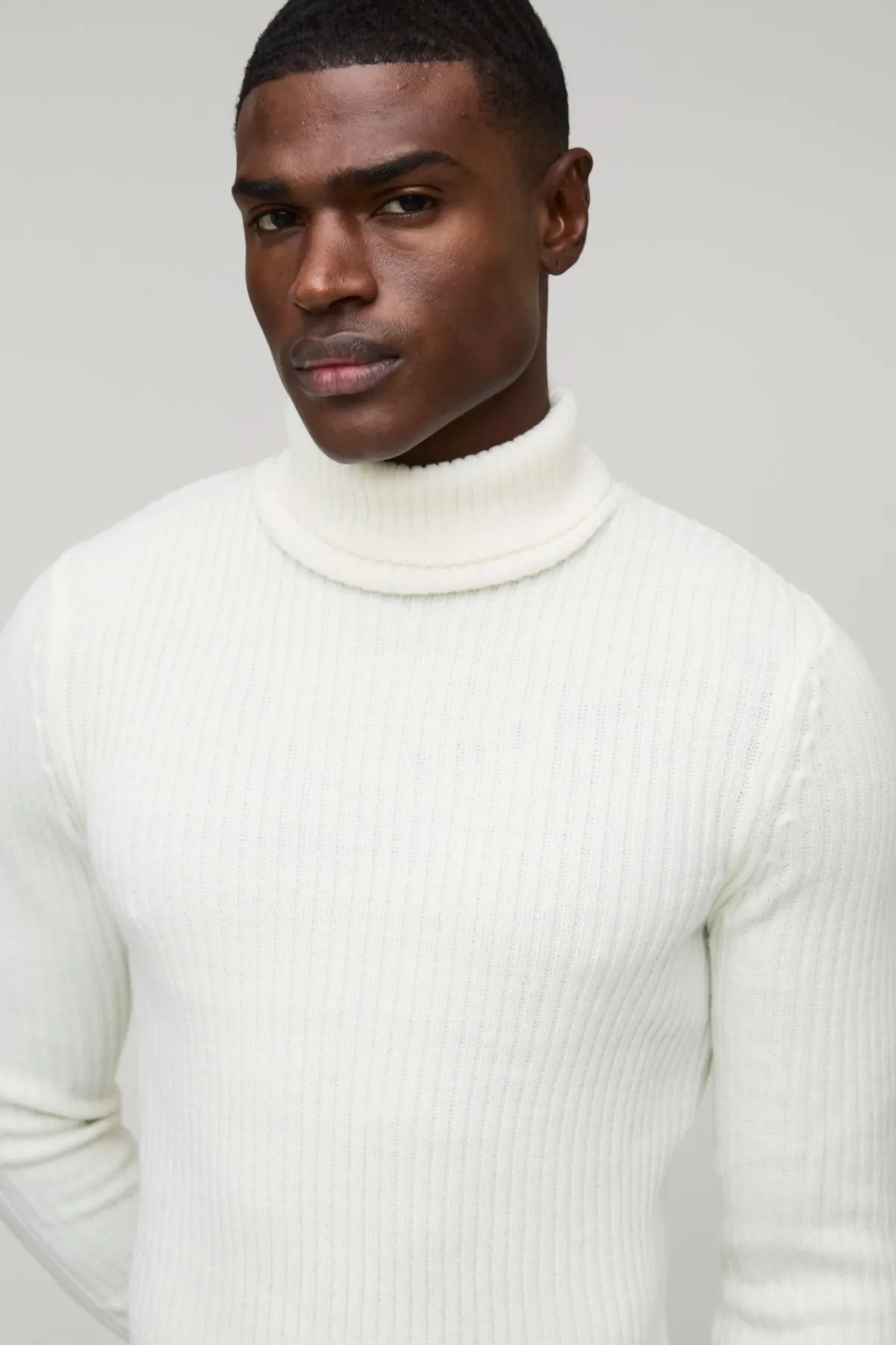 boohooMAN Muscle Fit Pull tricoté côtelé à col roulé<Homme Maille|Mailles