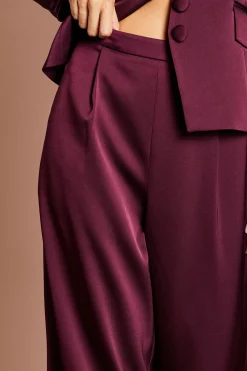 Pantalon Ajusté Avec Détails En Satin