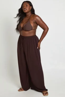 boohoo Pantalon Ample Aspect Lin Plus Essentials<Femme Looks Chocolat|Tenues De Plage