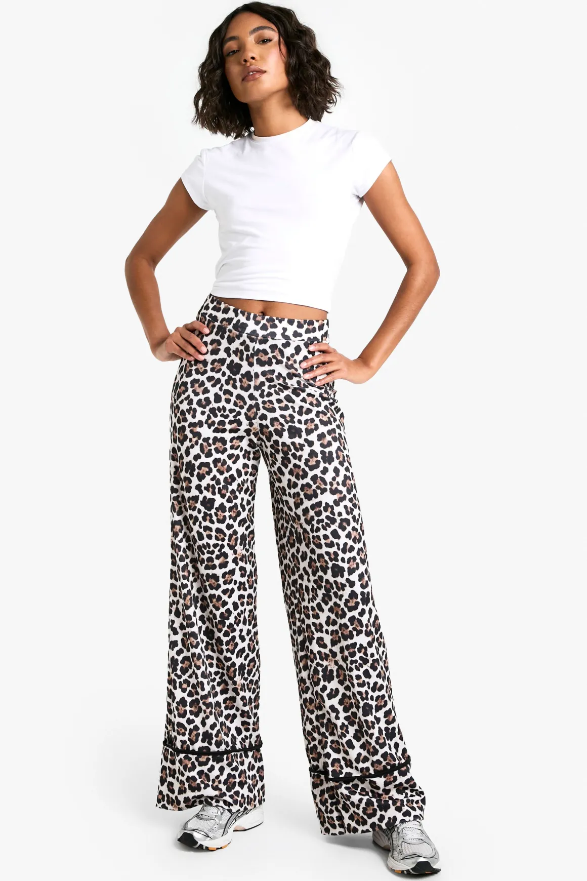 Pantalon ample à jambes larges à enfiler imprimé léopard
