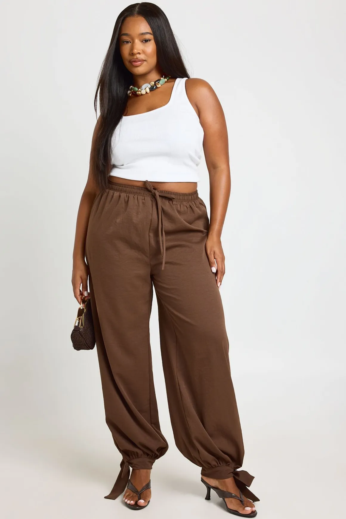 Pantalon Ballon Avec Détail De Lien À Nouer