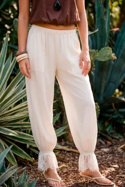 boohoo Pantalon Ballon En Mousseline À Ourlet En Dentelle<Femme Pantalons|Satin Et Dentelle