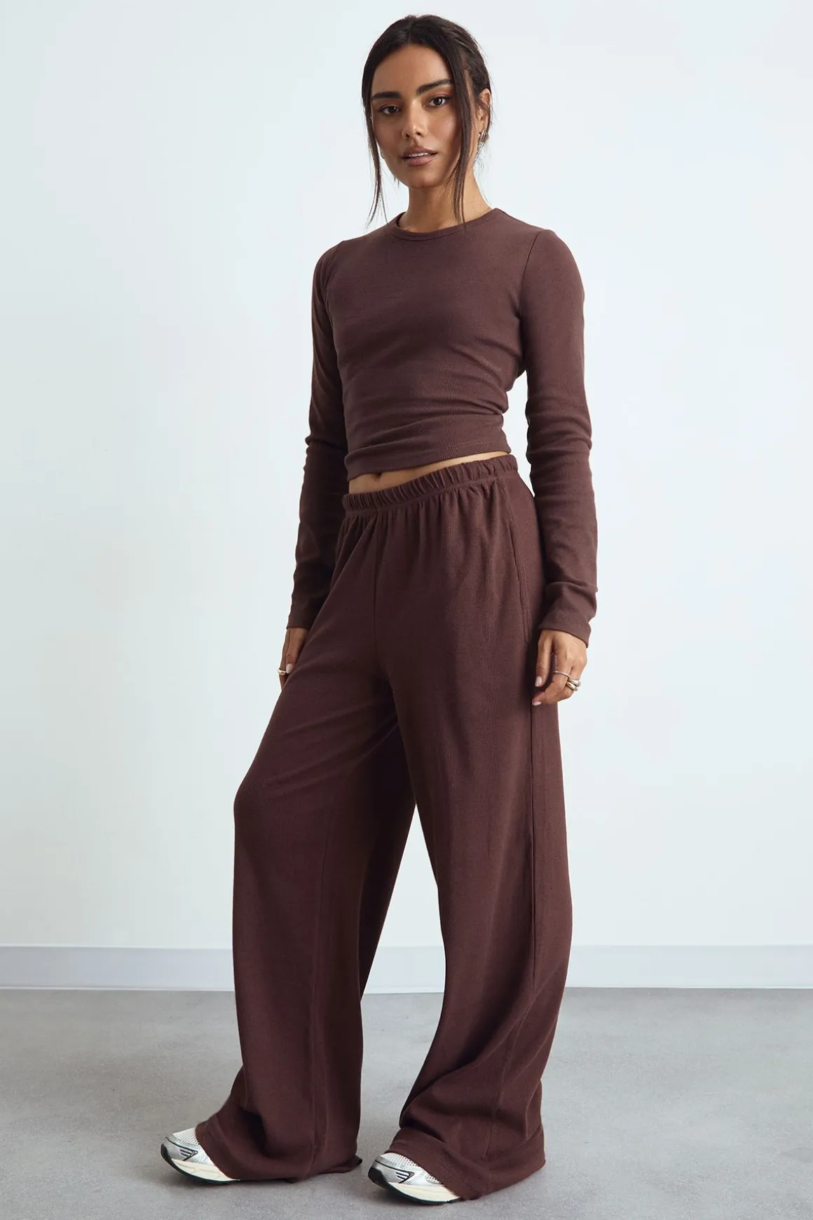 Pantalon basique côtelé à jambe large
